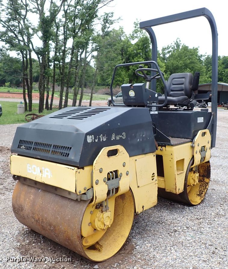 2004 Bomag BW100AD-3  double drum vibratory roller - LU9026