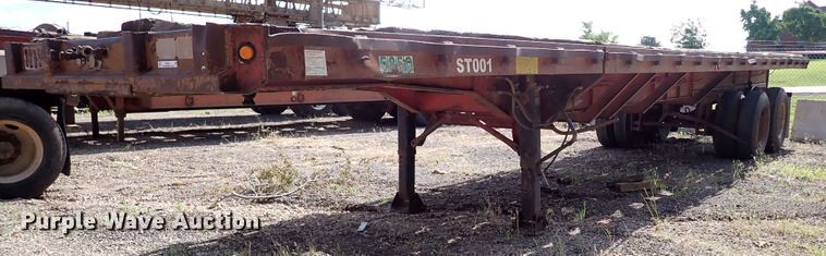 1979 Hobbs FBE-EP-40/65  flatbed trailer - MF9511