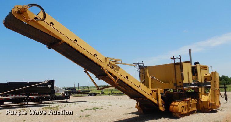 1986 Caterpillar TR-225B  asphalt trimmer - DN0344