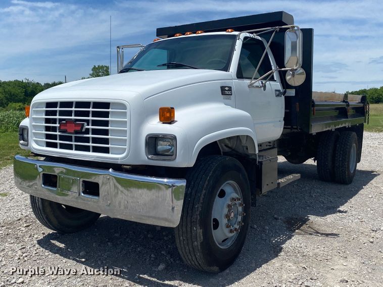 2000 Chevrolet C6500  dump flatbed truck - JU9249