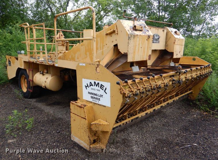 1982 Etnyre ETN-82  chip spreader - MF9102