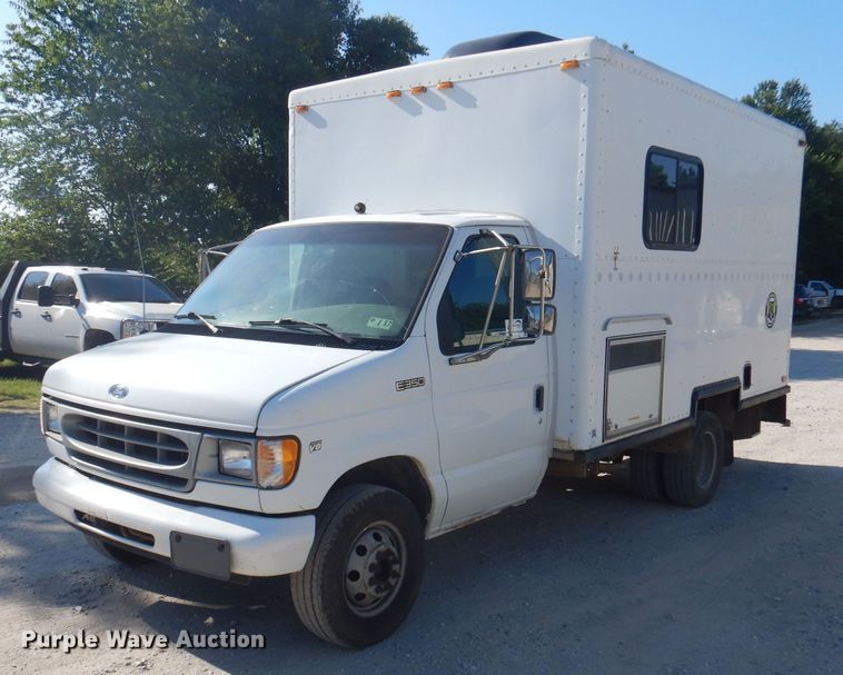 1997 Ford E350  fiber optic splicing truck - DJ3837