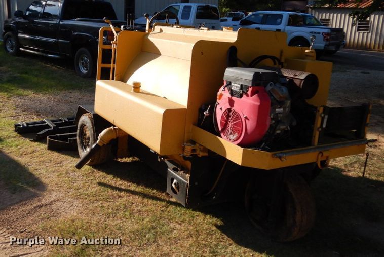 Sealcoat squeegee machine - DK0361