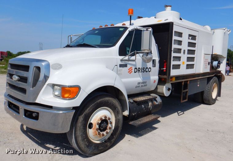 2009 Ford F750 Super Duty  vacuum truck - DP4302