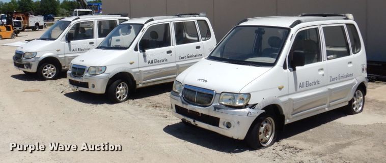 (3) Qingyuan ZX40 vans - KR9259