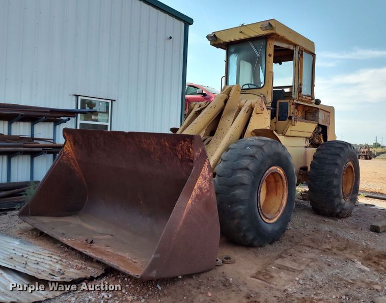 1980 John Deere 644B  wheel loader - LU9104