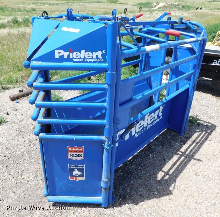 Priefert RC98  roping chute - GP9569