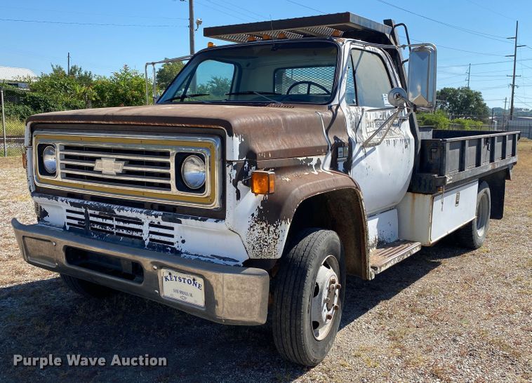 1990 Chevrolet C60  dump flatbed truck - DK6244
