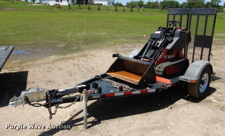 2017 Morbark 320  compact utility loader - JO9048