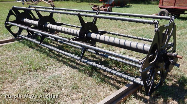 Case IH 1020  bean header reel - JO9019