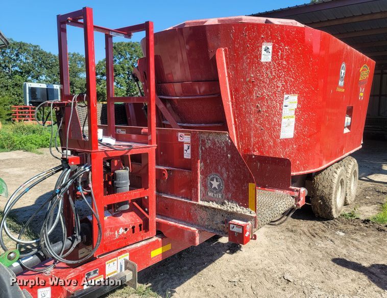2021 Meyer Formula F585  feed mixer - LM9557