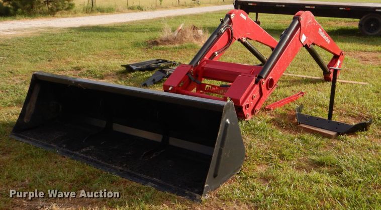 Mahindra 9125CL  loader - DO1438