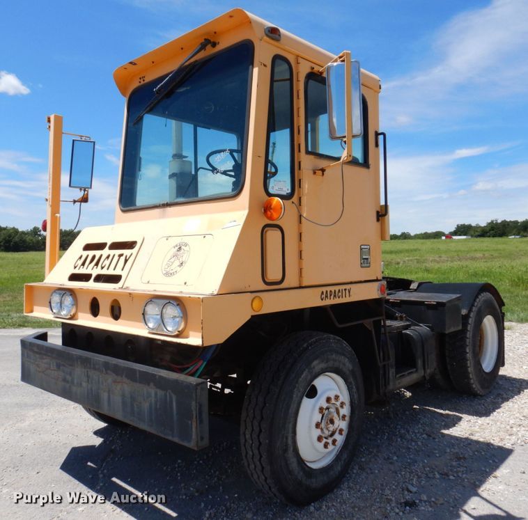 1994 Capacity TJ5000  yard truck - KF9636