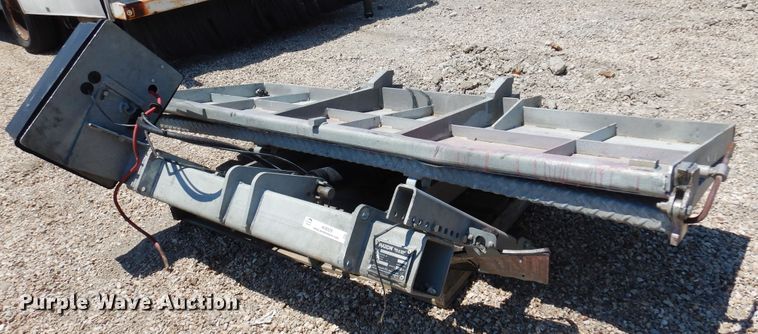 Maxon TE-25L  Tuk-a-way lift gate - KI9329