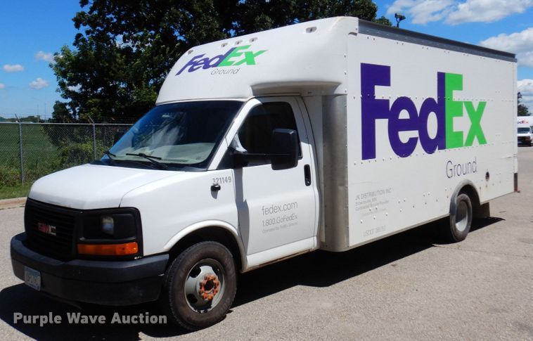 2015 GMC Savana G3500  delivery van - MF9731