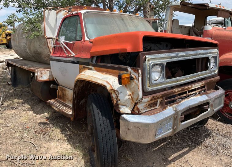1974 Chevrolet C70  water truck - DN5048