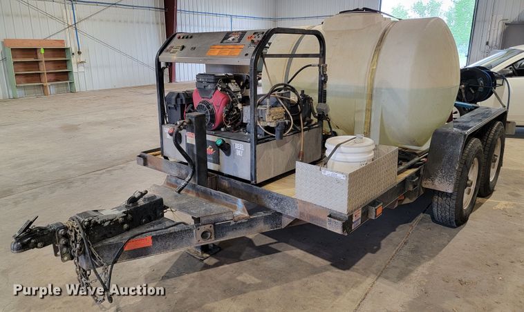 2012 DCT  pressure washer trailer - JC9725