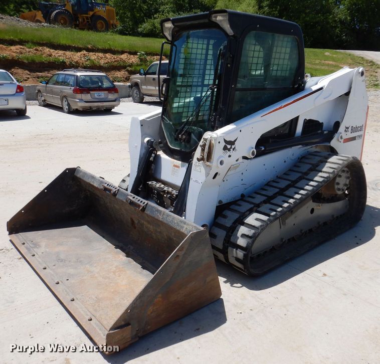 2015 Bobcat T630  tracked skid steer loader - JH9718