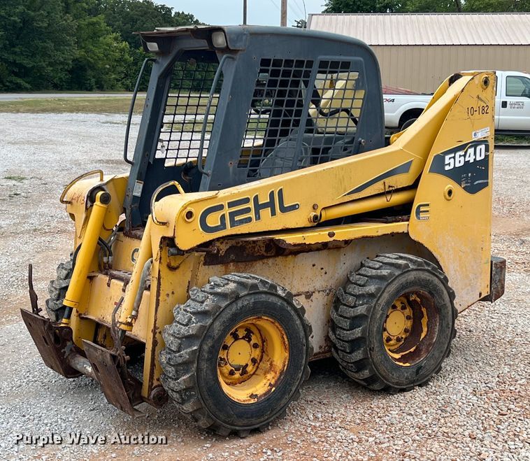 2006 Gehl 5640  skid steer loader - JX9405