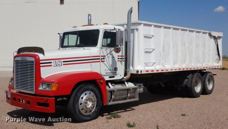 1999 Freightliner FLD  grain truck - DR1282