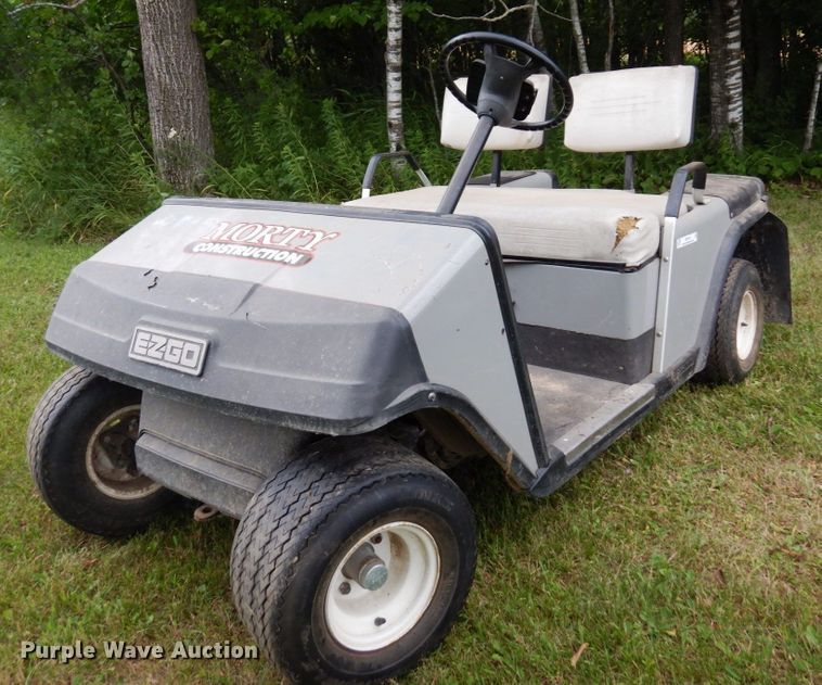 EZ GO  golf cart - MF9745
