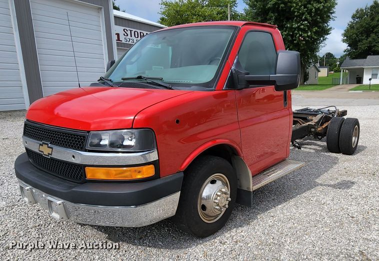 2016 Chevrolet Express G4500  van cab and chassis - MK9108