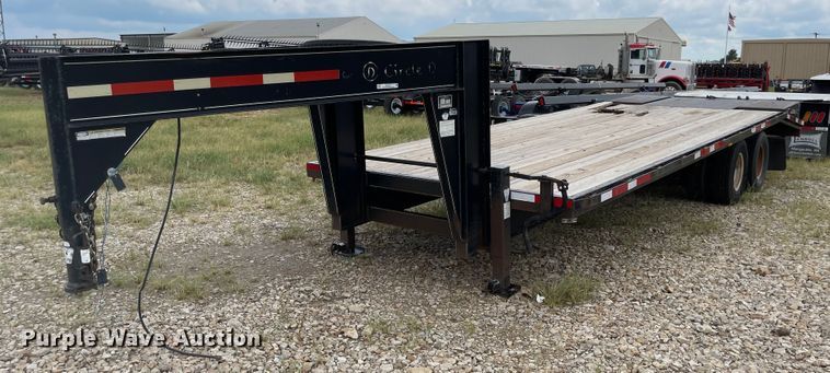 2008 Circle D 25GNFBBT  equipment trailer - MU9002
