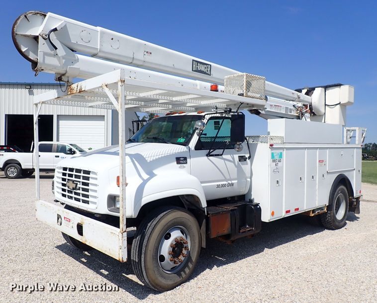 1997 Chevrolet C7500  bucket truck - DF5054