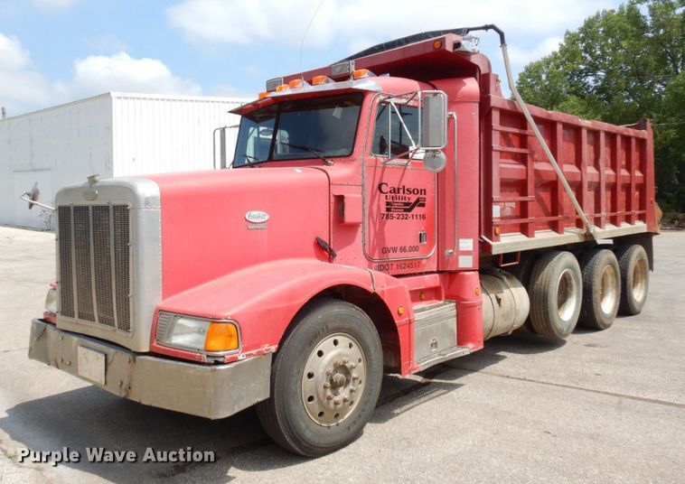 1995 Peterbilt 377  dump truck - DS1293