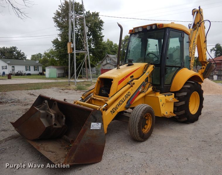 2002 New Holland LB75B  backhoe - DB7923