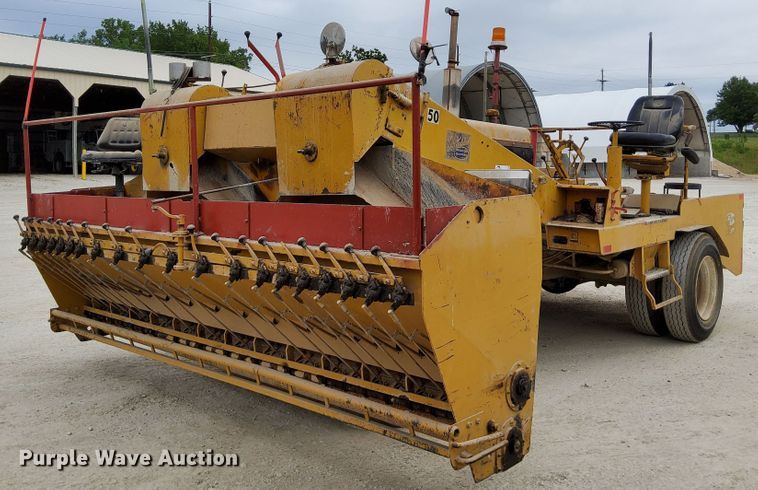 1969 Etnyre  chip spreader - DN6834