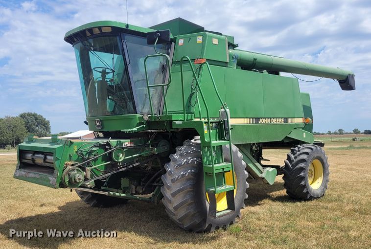 John Deere 9600  RWA combine - FC9165