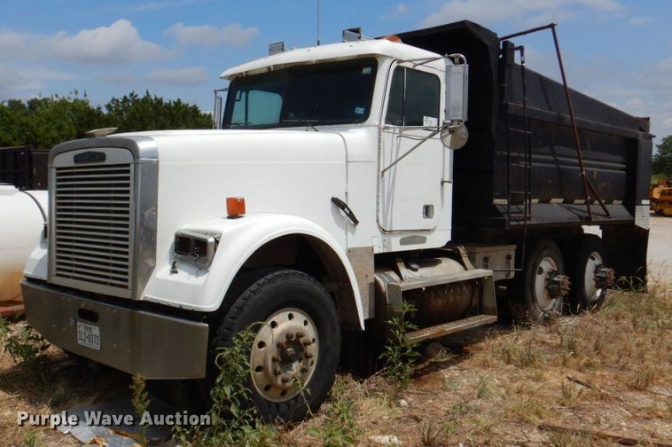 1994 Freightliner FLD120  dump truck - DR1989
