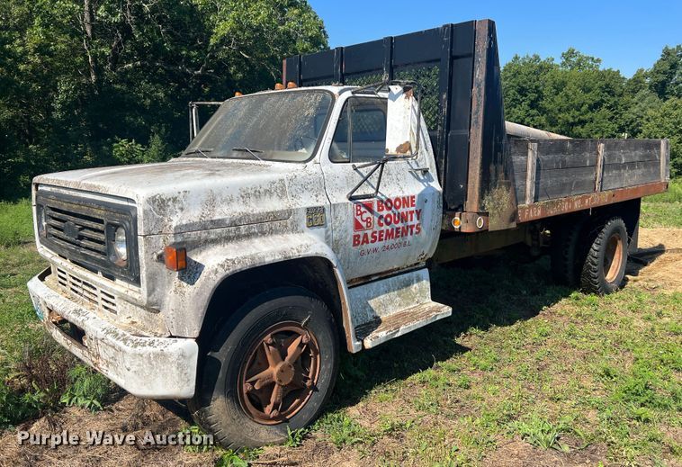 1975 Chevrolet C60  dump flatbed truck - MR9795