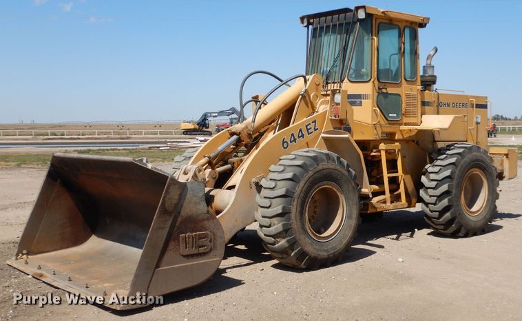 John Deere 644EZ  wheel loader - LB9905