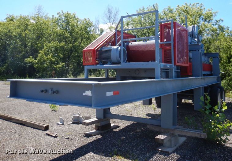 2005 Armadillo  crusher - MH9035