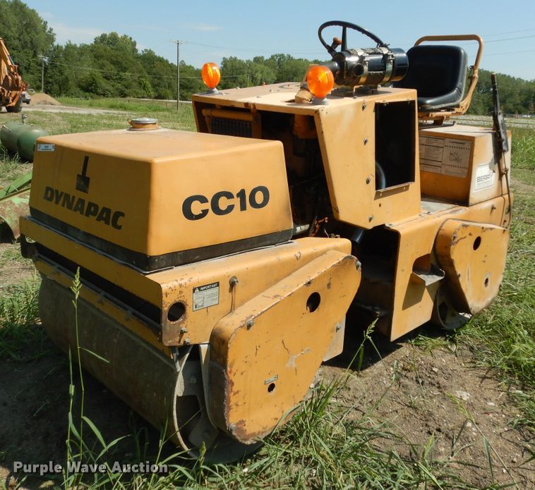 1980 Dynapac CC10  double drum vibratory roller - LR9805