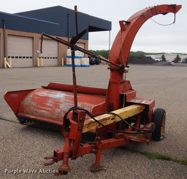 New Holland 38  forage harvester - MH9094