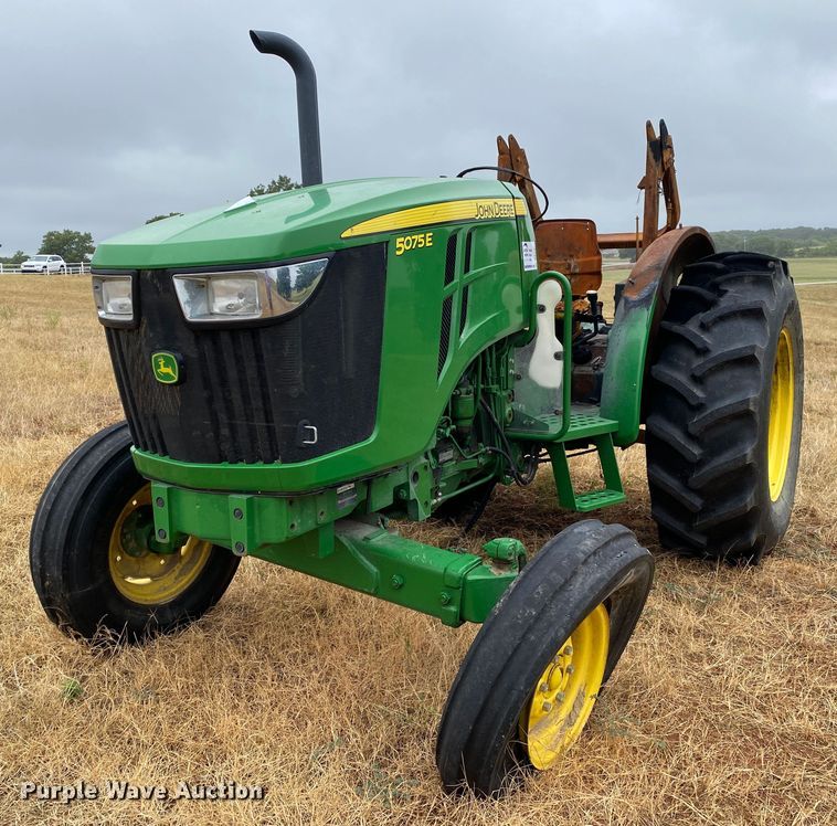 2016 John Deere 5075E  tractor - DK6403