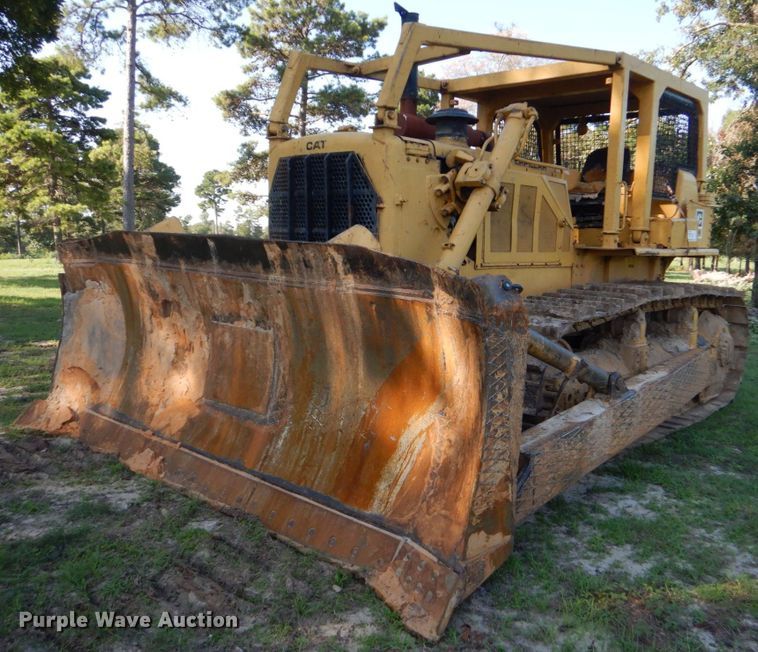 1977 Caterpillar D8K  dozer - DO1577