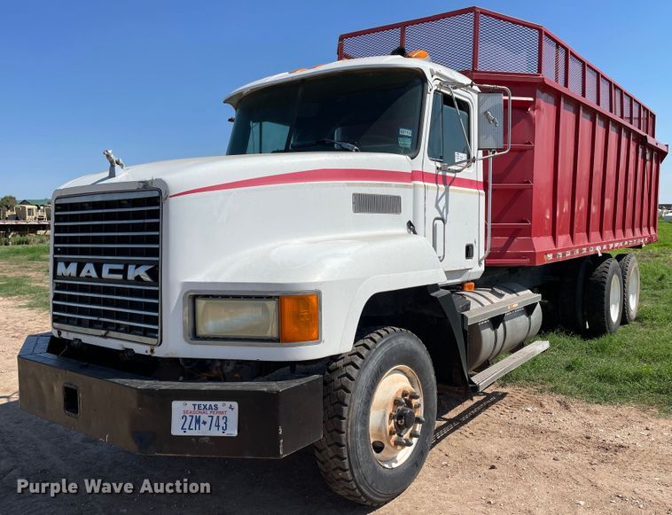 1994 Mack CH612  silage truck - DN5191