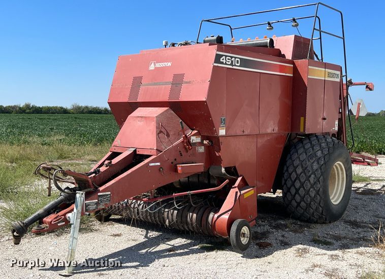 2002 Hesston 4910  large square baler - IA9137