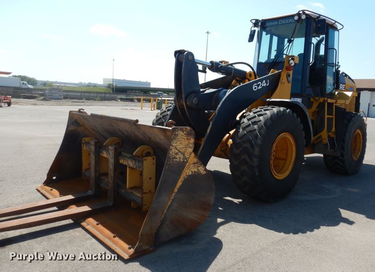 2006 John Deere 624J  wheel loader - DM3095