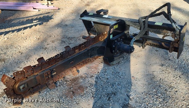 Caterpillar T9B  skid steer trencher - LK9802