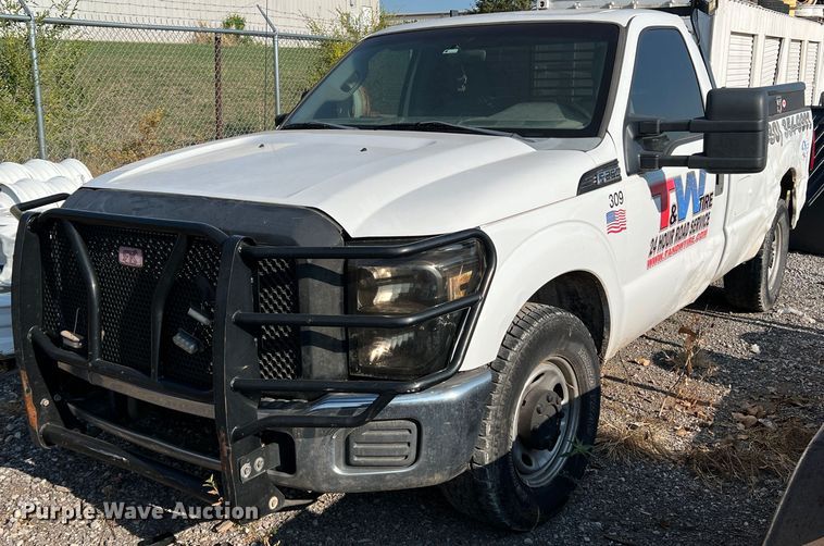 2012 Ford F250 Super Duty  pickup truck - MQ9809