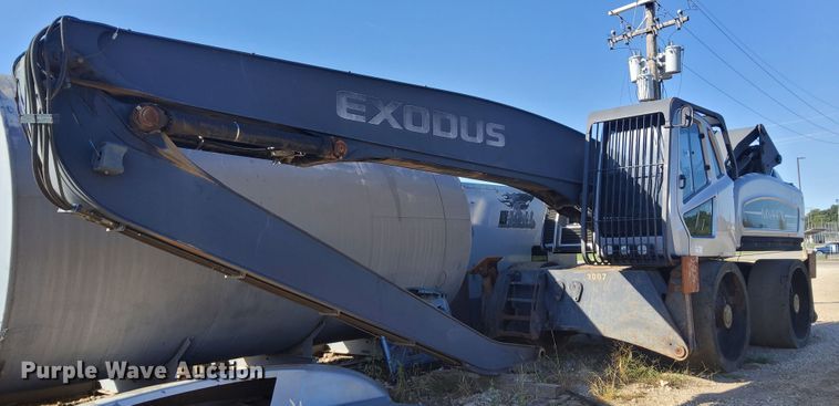 2010 Exodus MX447L  long reach wheeled excavator - DM3133