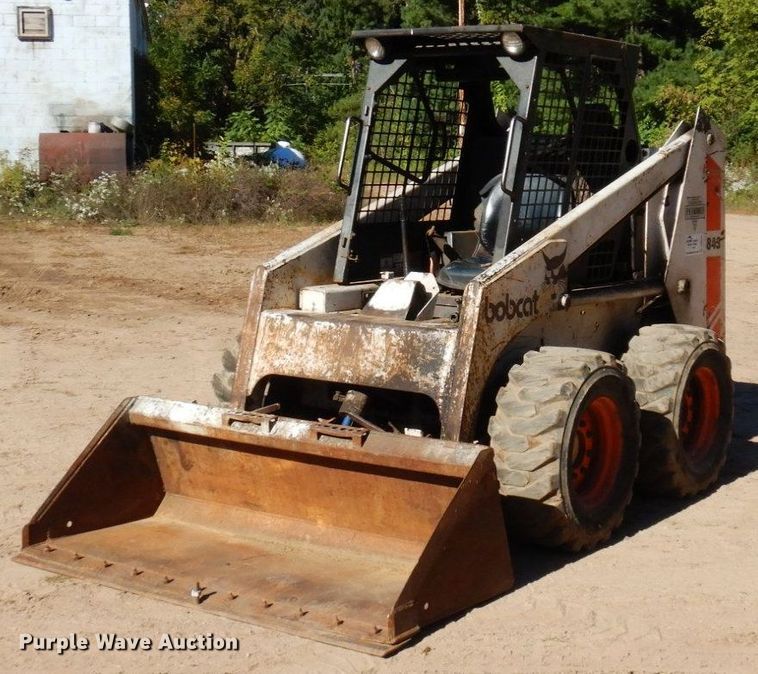 1989 Bobcat 843  skid steer loader - DR0546