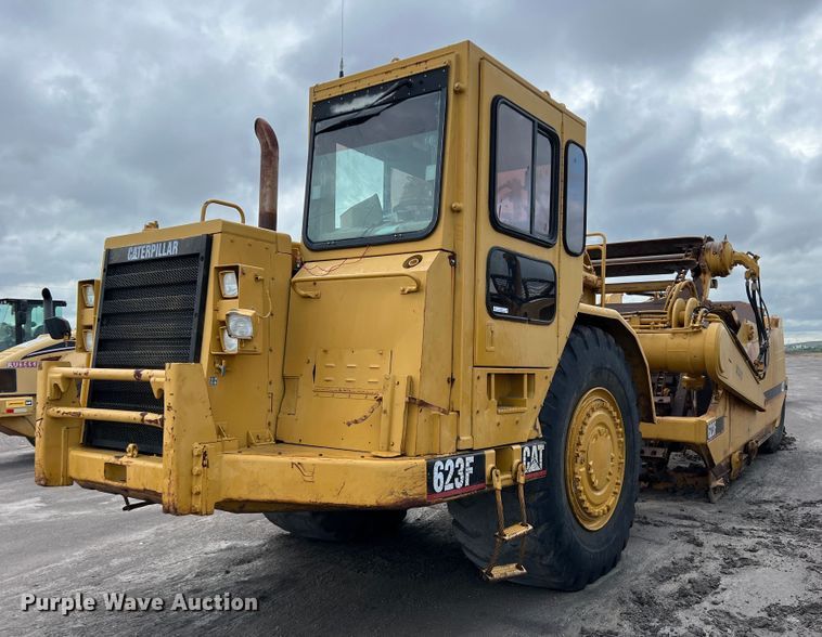 1997 Caterpillar 623F  elevating scraper - LI9419