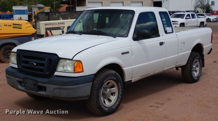 2004 Ford Ranger  SuperCab pickup truck - DF8115