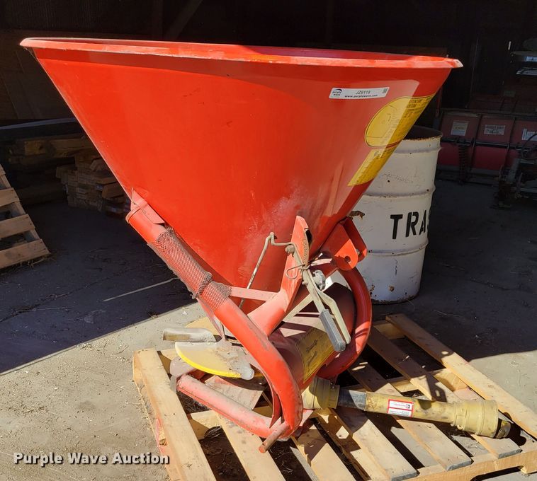 Farm & Country 500  spreader - JZ9118